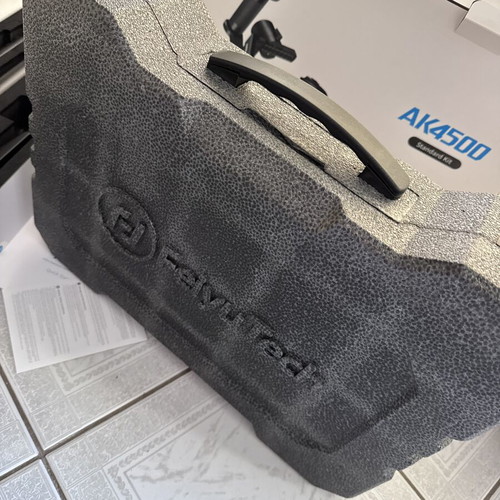 FeiyuTech AK4500 Gimbal like new with Dual Handle Grip