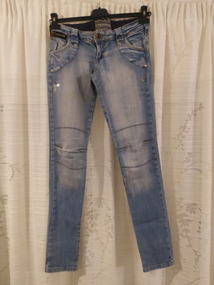 Stradivarius women's jeans slightly used size 36