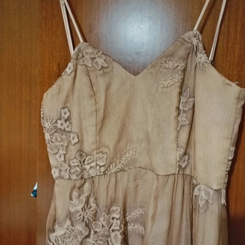 Le Vertige beige dress like new, size M