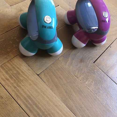 Battery-Powered Massager New, Portable and Convenient