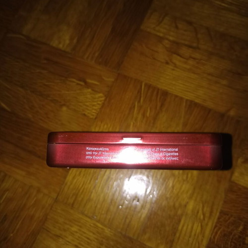 Vintage Winston metal cigarette case like new, red