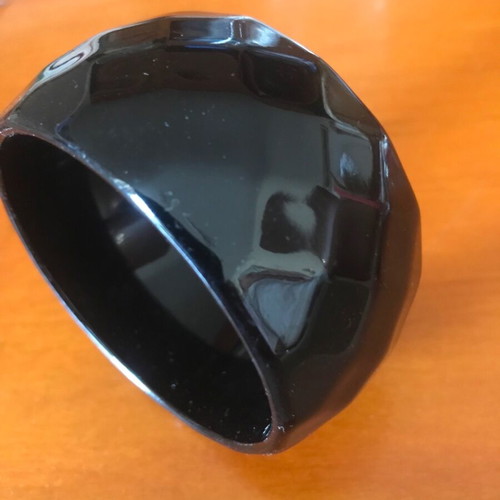 Bone bracelet like new, black