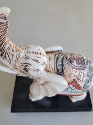 Elephant Decoration with Stand from Thailand like new