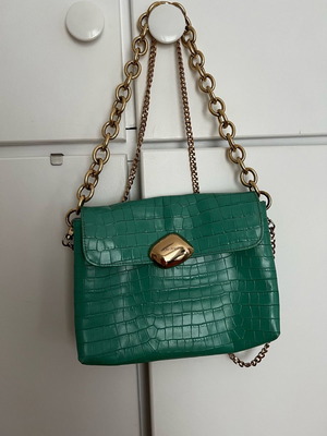 Click Jewels green leather bag like new