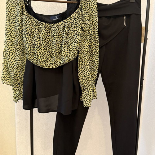 Set of 3 pieces pants, crop top, and black lace camisole like new