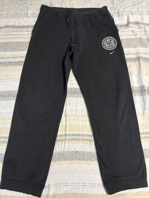 Nike sportswear pants size L used, black