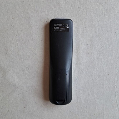 Schwaiger UFB 106 universal remote like new