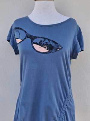 Attrattivo blouse used, size L, blue with print and cutout design