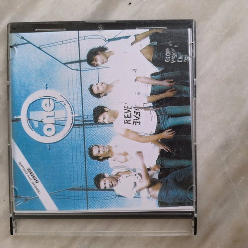 One 2002 CD Echo Tosa Na Sou Po like new, pop
