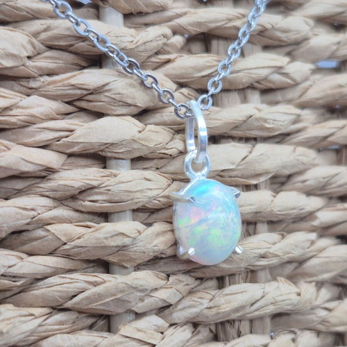 Ethiopian Opal Silver 925 Necklace new, 5 carat gemstone