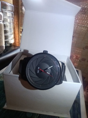 Weide men's watch like new, waterproof, black leather strap