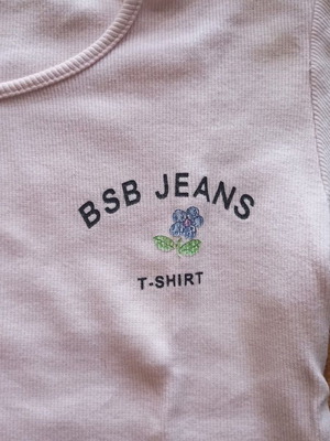 BSB club pink short-sleeve t-shirt like new, embroidered flower
