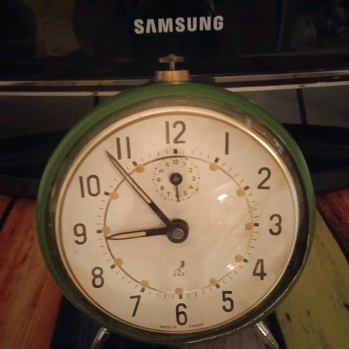 Jaz wind-up table clock-alarm used