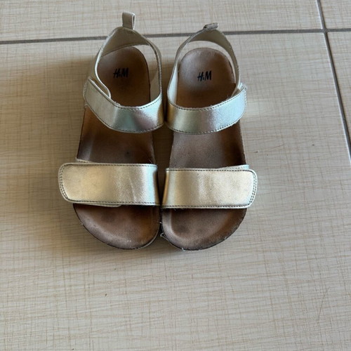 H&M sandals size 30 used, gold in excellent condition