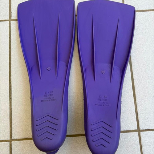 Speedy 3 swim fins 36-38 kids, like new