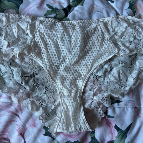H&M beige lace lingerie set 80C and M new
