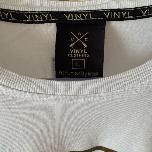 Vinyl Art short-sleeve shirt like new, white, size L