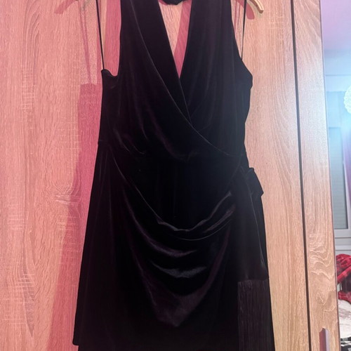 Zara short velvet dress new, black with fringes and back opening