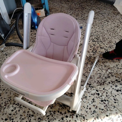 Pink adjustable high chair used, no straps