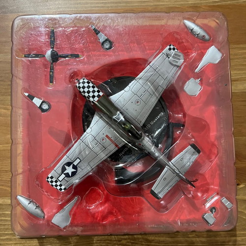 WWII airplanes by DE AGOSTINI pack of 8, new, excellently sealed