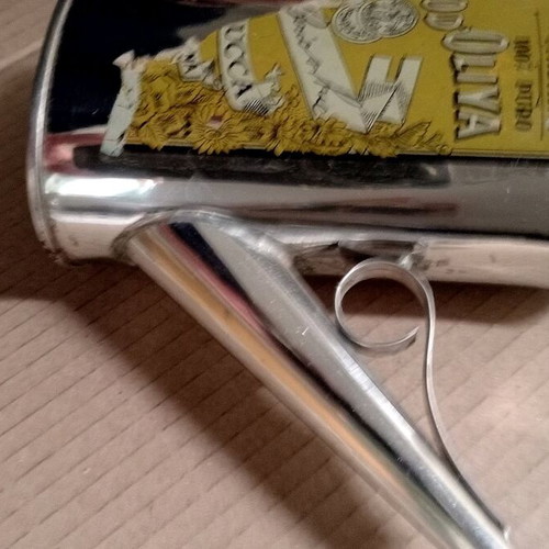 Oil container like new, missing lid