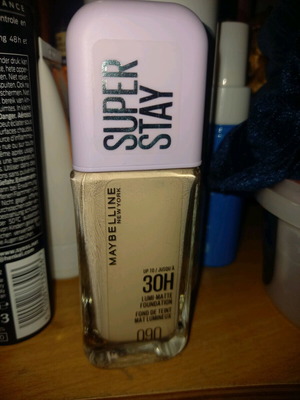 Foundation Maybelline Super Stay 30H καινούργιο