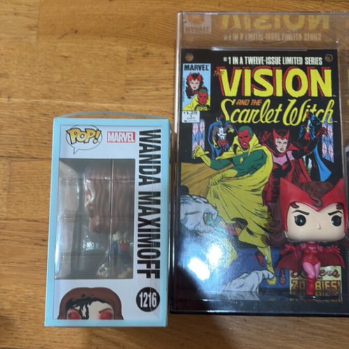 Disney Funko Wanda set like new