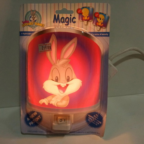 Baby Looney Tunes Bugs Bunny Magic Night Light European 230V 50Hz new