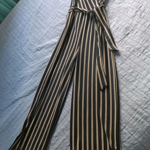 One-piece jumpsuit blue white medium like new with belt