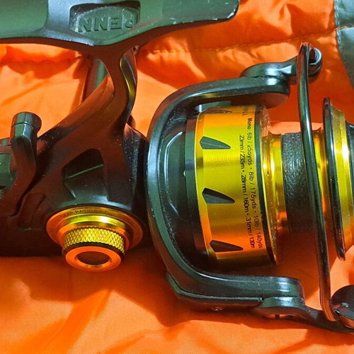 Penn Spinfisher VI 2500LL fishing reel new with baitrunner