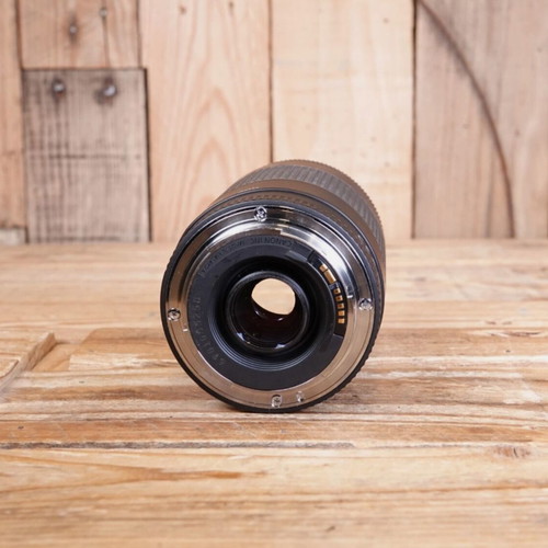 Canon EF 75-300mm II USM Zoom Lens like new