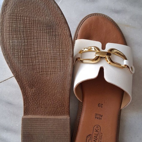 Easy-Walk white sandals size 39, like new