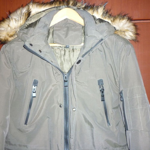 Men's parka jacket khaki like new Medium/Large with detachable hood