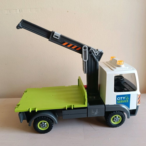 Playmobil City Service used with missing parts and breaks