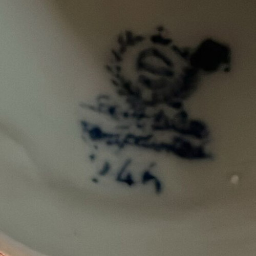 Delft Porcelain Dutch Girl Figurine Like New
