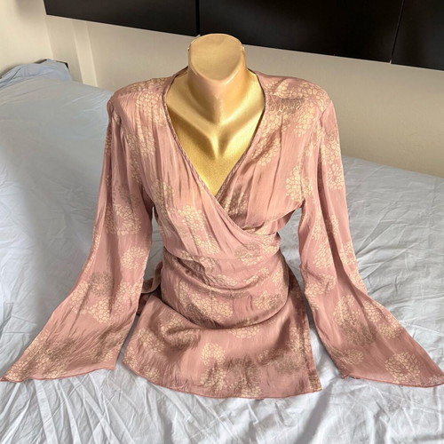 Long shirt size S like new