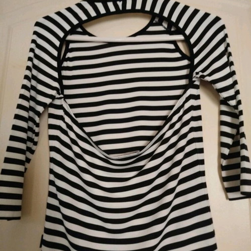 Sarah Lawrence women's blouse with back opening like new, size M