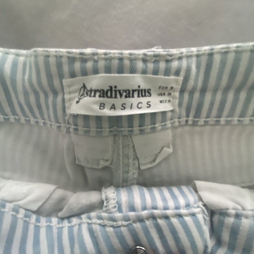 Stradivarius shorts size 36 like new