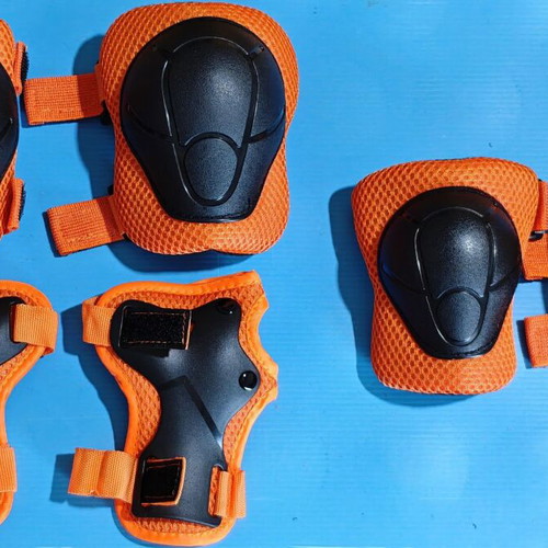 Children's Protective Gear Set 6 Pieces Orange, New
