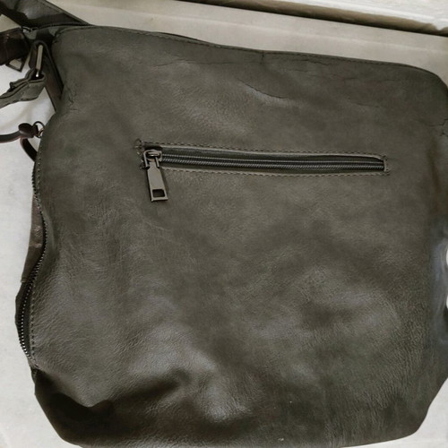 Shoulder bag used, grey with 3 external and 4 internal pockets