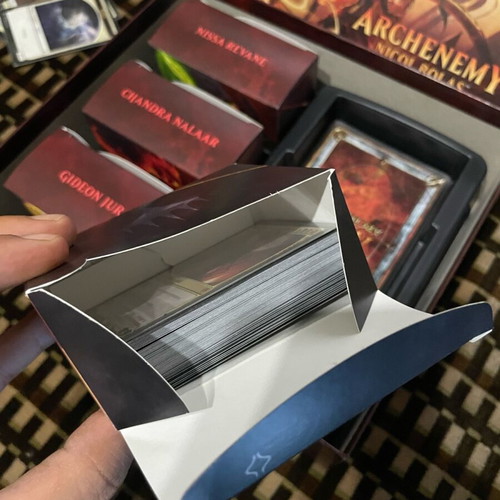 MTG Archenemy Nicol Bolas like new, 4 complete decks with cards