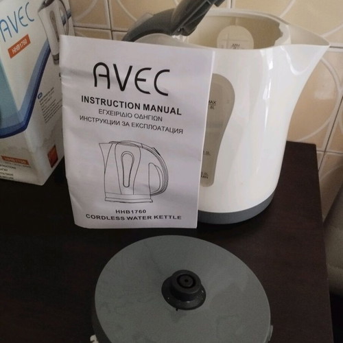 Kettle new unused in its box