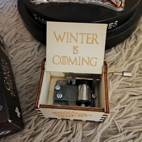 Game of Thrones Collectible Bundle new, Iron Throne, Stark Goblet, Board Game & Music Box