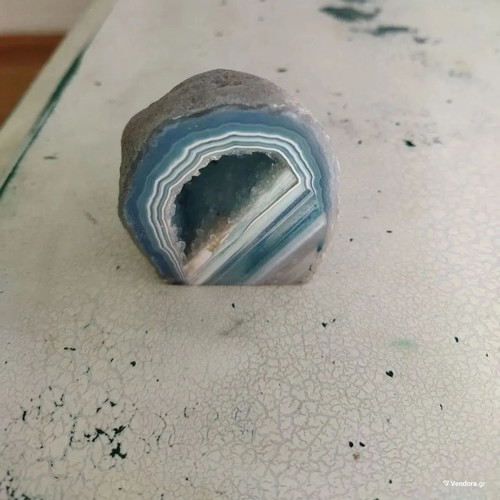 Agate used with blue and turquoise crystals 250 grams