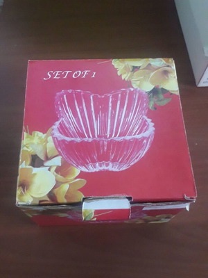 Glass fountain new, good quality