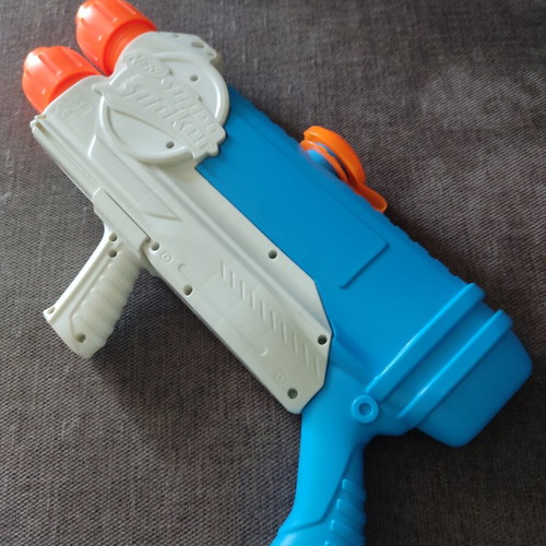 Nerf Barracuda Super Soaker water gun like new, large size