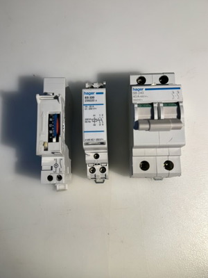Electrical rail components used, analog timer, Hager ES 220 relay, SB 240 switch