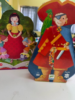 Djeco puzzles like new, set of 2 pieces