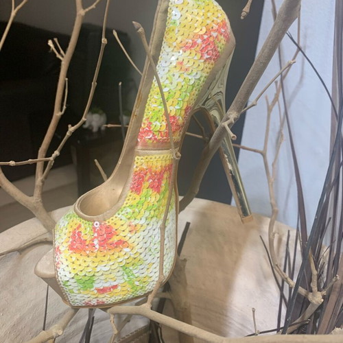 Pumps new, size 39