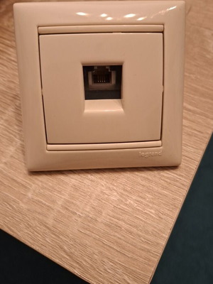 Valena telephone socket flush mount complete new